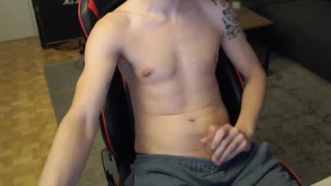 Snapshot of rhcpepper chatting on December 4, 2024, 9:46 pm rhcpepper online show from December 4, 2024, 9:46 pm