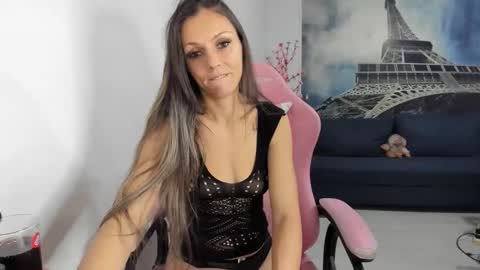 rheaetthan online show from January 5, 2026, 8:56 pm