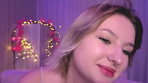 Snapshot of rheamoonn chatting on July 1, 2026, 2:24 am Grace online show from July 1, 2026, 2:24 am