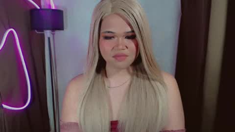 Snapshot of rhetttogo chatting on July 23, 2026, 3:21 pm - mamerta online show from July 23, 2026, 3:21 pm