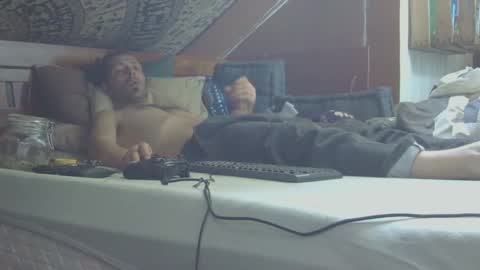 rhumgom40 online show from March 8, 2025, 1:14 pm