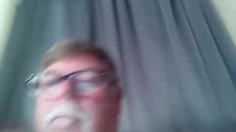 Snapshot of ri_tugger33 chatting on May 5, 2026, 4:04 pm ri_tugger33 online show from May 5, 2026, 4:04 pm