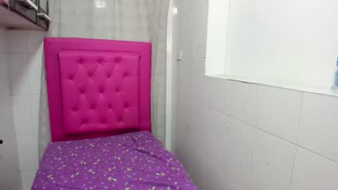 riaha_18_ online show from July 15, 2026, 3:17 pm