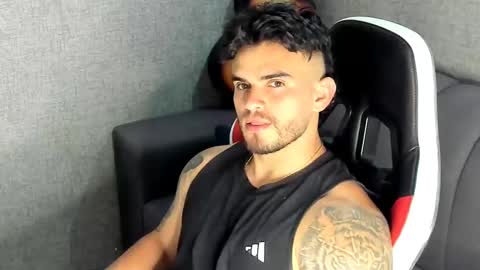 ricardogonzalez666 online show from October 19, 2025, 5:46 pm