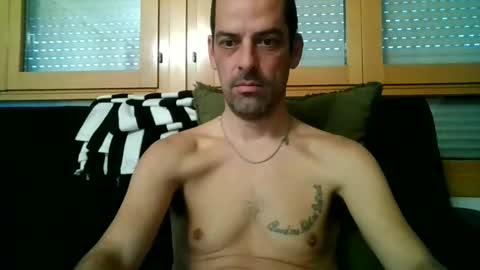 Snapshot of ricardohawtin chatting on February 18, 2026, 5:31 pm ricardohawtin online show from February 18, 2026, 5:31 pm