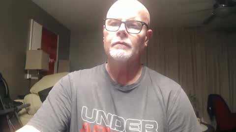 rich32937 online show from December 17, 2025, 10:10 am