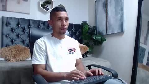 richar_voller online show from October 4, 2025, 11:19 am