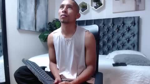 richar_voller online show from November 18, 2025, 11:14 am