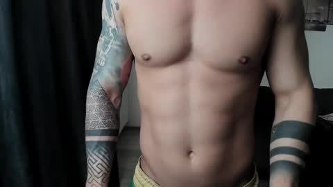 RichardDarell online show from April 4, 2026, 6:22 am