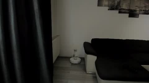 RichardDarell online show from June 23, 2026, 4:54 am
