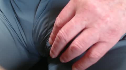 richarder7 online show from November 27, 2025, 11:34 am