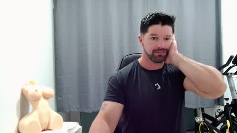 Snapshot of richrolland chatting on November 21, 2025, 2:32 am Rickseduction online show from November 21, 2025, 2:32 am