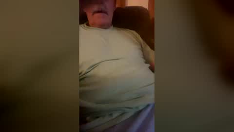 Snapshot of rickwant chatting on December 19, 2025, 12:01 pm rickwant online show from December 19, 2025, 12:01 pm