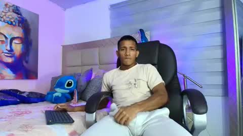 Snapshot of ricky_23cm_ chatting on February 5, 2026, 2:16 am RICKY online show from February 5, 2026, 2:16 am