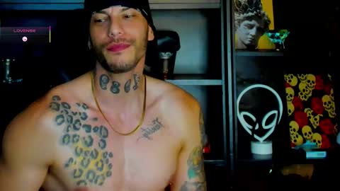 ricky_santos_ online show from September 11, 2025, 11:16 pm