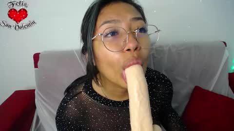 milena online show from February 21, 2025, 5:13 am