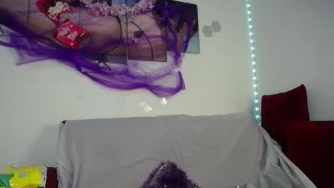 milena online show from October 14, 2025, 3:40 am