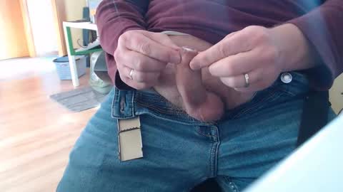 Snapshot of riemen78 chatting on February 19, 2025, 8:33 am riemen78 online show from February 19, 2025, 8:33 am