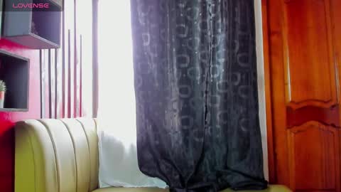 rihanna online show from December 18, 2024, 8:14 pm