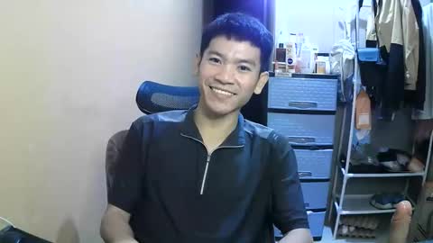 riiichie12 online show from December 3, 2025, 6:39 pm