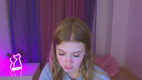 Rina online show from November 30, 2025, 9:52 pm