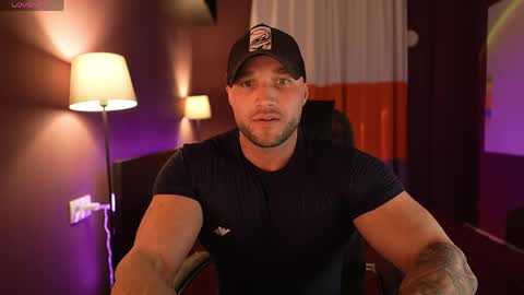 rikadler online show from April 12, 2026, 1:49 pm