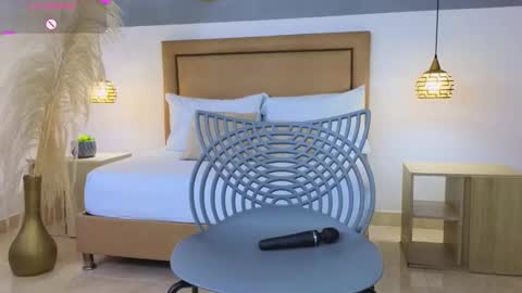 Riley Sierra online show from December 20, 2024, 12:27 pm