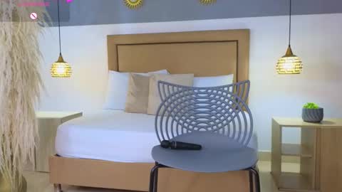 Riley Sierra online show from December 26, 2024, 12:27 pm