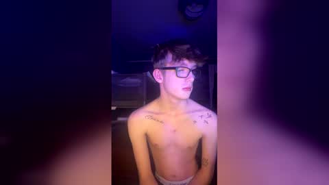 Snapshot of rileybex chatting on April 26, 2026, 1:36 am RileyBex online show from April 26, 2026, 1:36 am