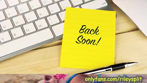 RileyComely online show from January 9, 2025, 2:33 am