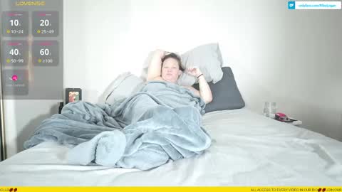 Snapshot of rileylogan chatting on May 4, 2026, 1:29 pm Riley Logan online show from May 4, 2026, 1:29 pm