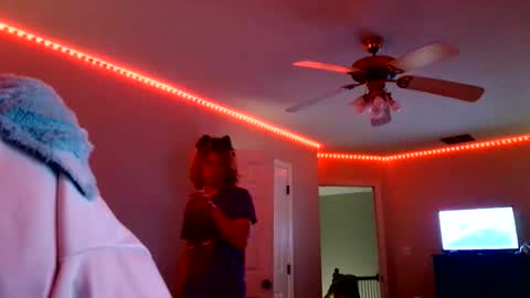 TheRealCatNoir online show from May 21, 2026, 2:07 am