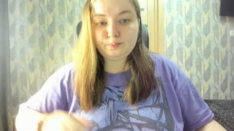 rina16 online show from April 6, 2026, 2:40 pm