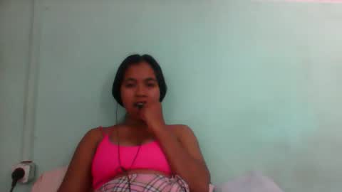 Snapshot of rinah856024 chatting on October 29, 2025, 7:21 am rinah856024 online show from October 29, 2025, 7:21 am