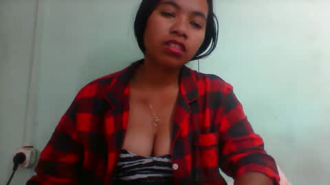 Snapshot of rinah856024 chatting on November 1, 2025, 8:00 pm rinah856024 online show from November 1, 2025, 8:00 pm