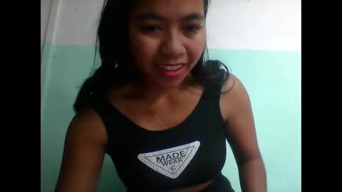 Snapshot of rinah856024 chatting on November 4, 2025, 4:22 am rinah856024 online show from November 4, 2025, 4:22 am