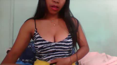 Snapshot of rinah856024 chatting on November 10, 2025, 9:52 am rinah856024 online show from November 10, 2025, 9:52 am