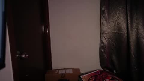    online show from October 28, 2025, 10:45 pm