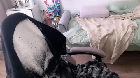 Snapshot of ripper_66 chatting on February 15, 2025, 12:43 pm   DianaBrite            fansl y online show from February 15, 2025, 12:43 pm