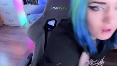 Snapshot of ripper_66 chatting on September 29, 2025, 1:27 pm   DianaBrite            fansl y online show from September 29, 2025, 1:27 pm