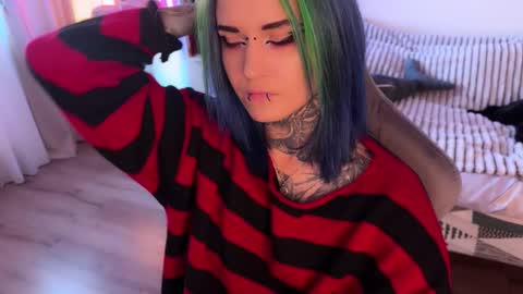 Snapshot of ripper_66 chatting on October 3, 2025, 12:57 pm   DianaBrite            fansl y online show from October 3, 2025, 12:57 pm
