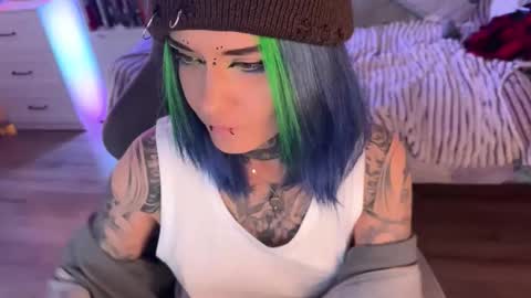 Snapshot of ripper_66 chatting on October 7, 2025, 1:19 pm   DianaBrite            fansl y online show from October 7, 2025, 1:19 pm