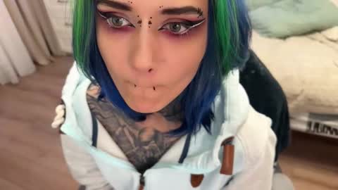 Snapshot of ripper_66 chatting on October 24, 2025, 2:13 pm   DianaBrite            fansl y online show from October 24, 2025, 2:13 pm