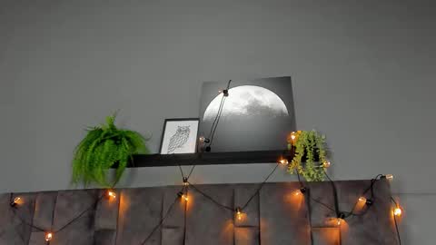 RIRI  online show from January 5, 2026, 7:50 pm