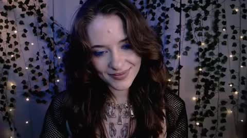 Snapshot of risha_laass chatting on May 7, 2026, 8:25 pm risha_laass online show from May 7, 2026, 8:25 pm