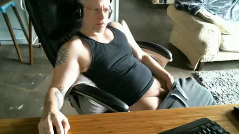 Snapshot of riverbendjulian chatting on January 19, 2025, 5:49 pm Julian online show from January 19, 2025, 5:49 pm