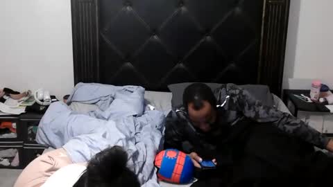 Snapshot of riversaint chatting on March 1, 2026, 1:07 am River Saint online show from March 1, 2026, 1:07 am