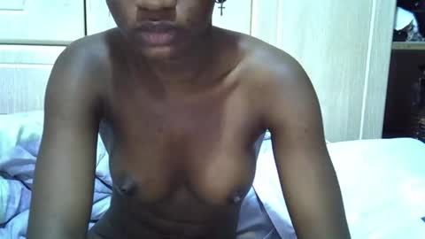 Snapshot of riyan_sexy chatting on November 3, 2025, 11:48 pm riyan online show from November 3, 2025, 11:48 pm