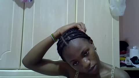 Snapshot of riyan_sexy chatting on November 11, 2025, 2:11 am riyan online show from November 11, 2025, 2:11 am