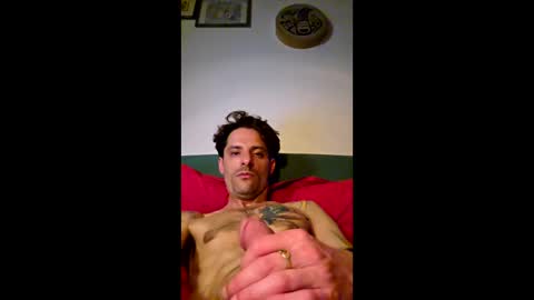 rizzo1980682473 online show from May 31, 2026, 11:39 pm